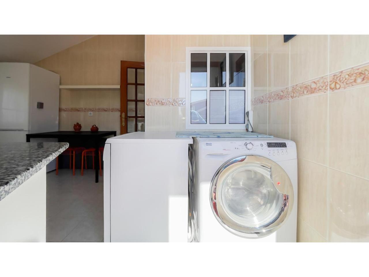 Perbes Apartment มีโญ ภายนอก รูปภาพ