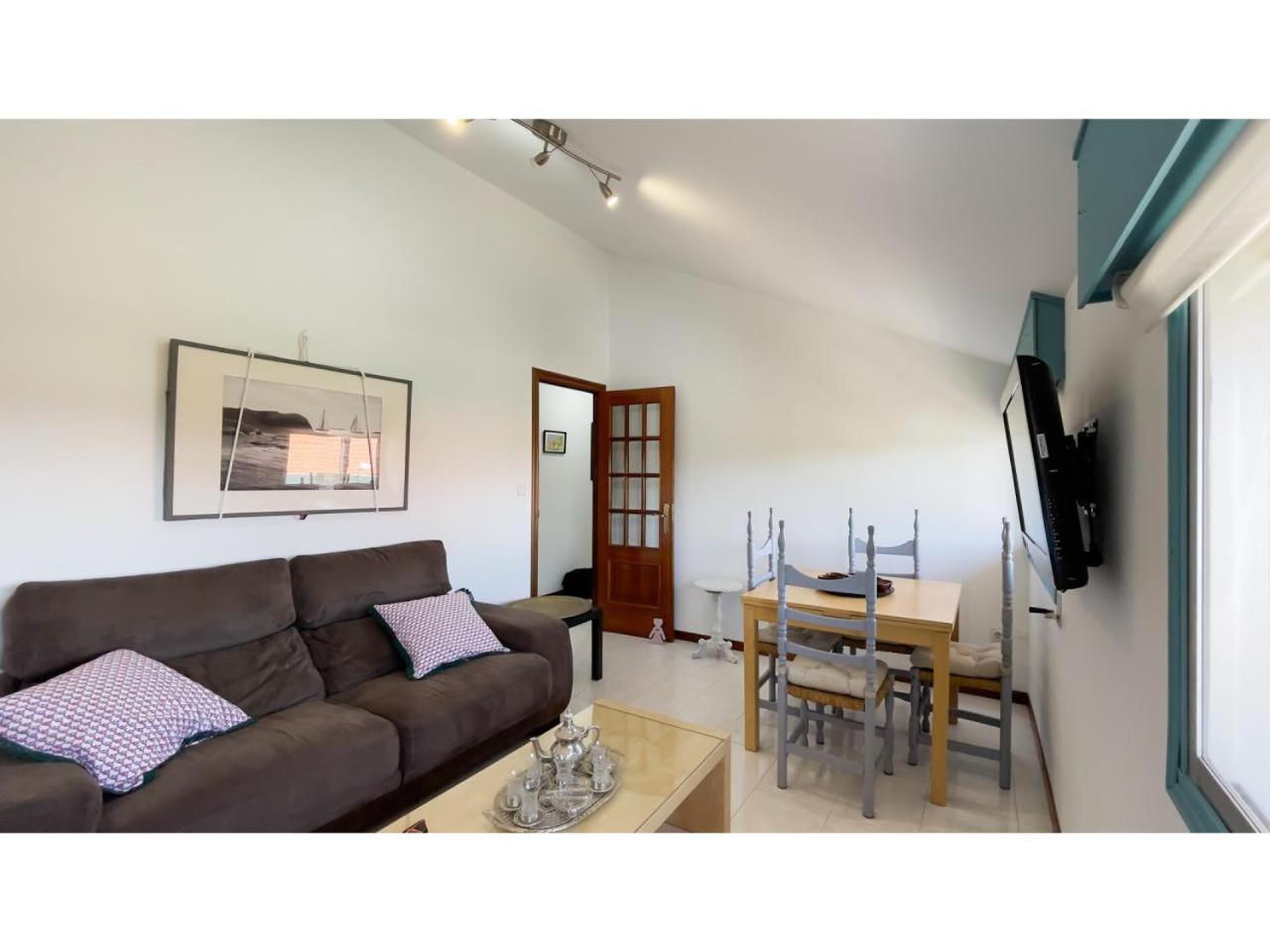 Perbes Apartment มีโญ ภายนอก รูปภาพ