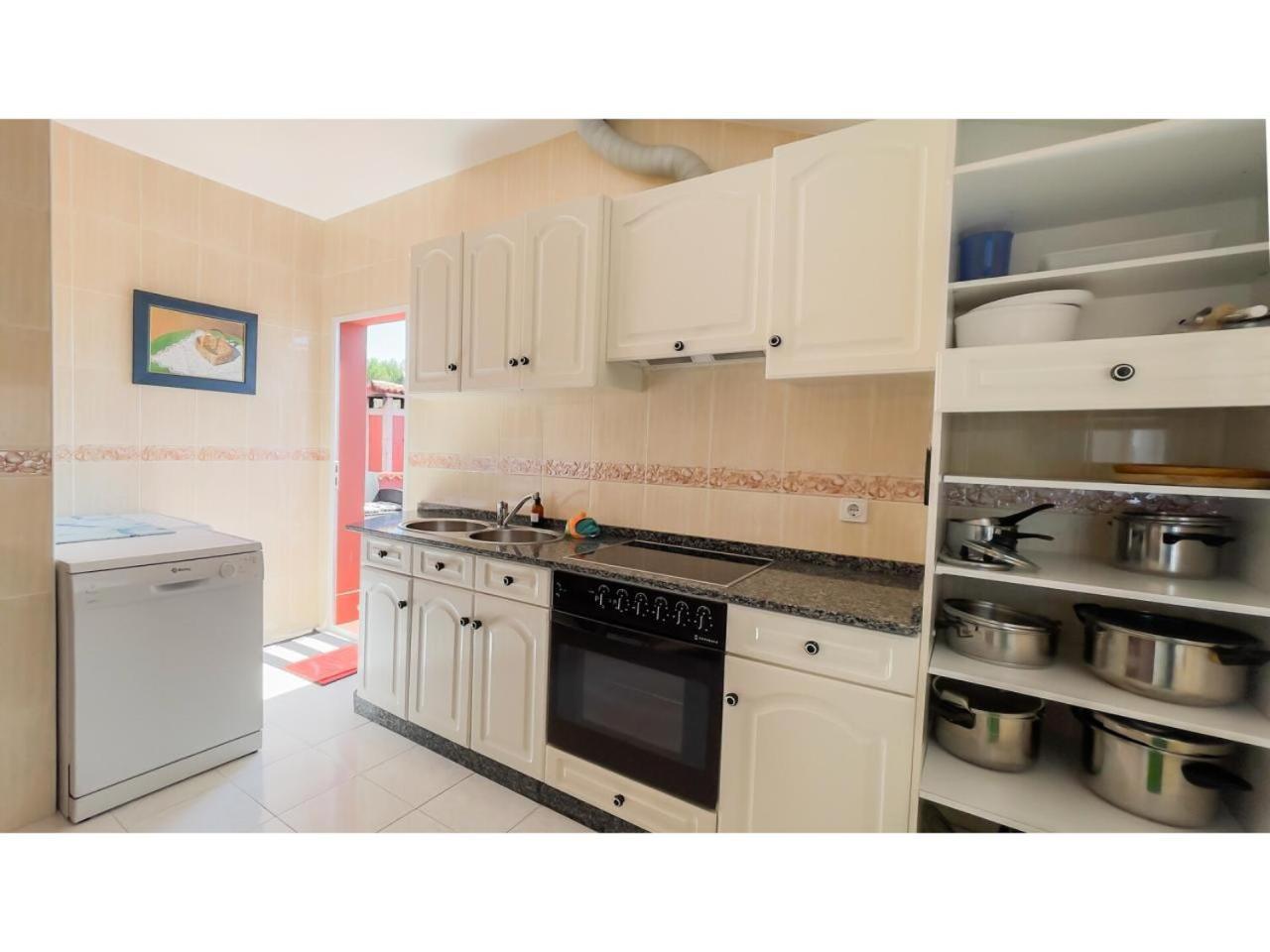 Perbes Apartment มีโญ ภายนอก รูปภาพ